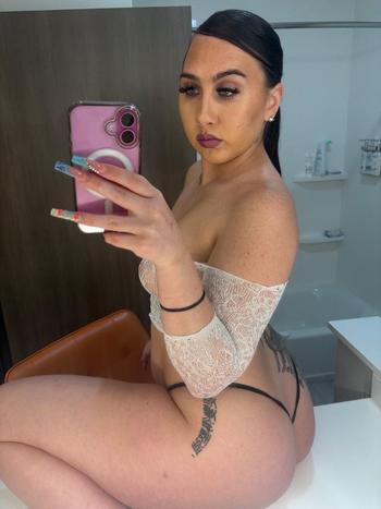 Mia, 24  female escort, Mobile