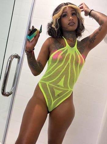 honey, 22  female escort, Mobile