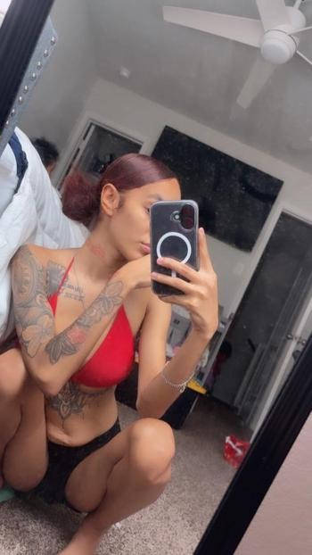 Nene, 23  female escort, Mobile