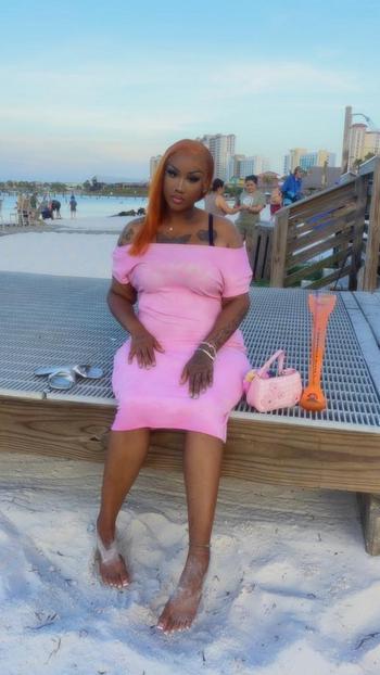Cakes, 22  female escort, Mobile