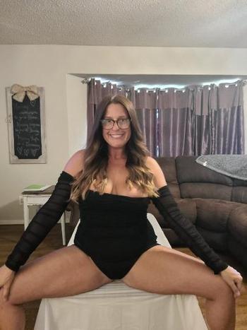 2055733176, female escort, Mobile